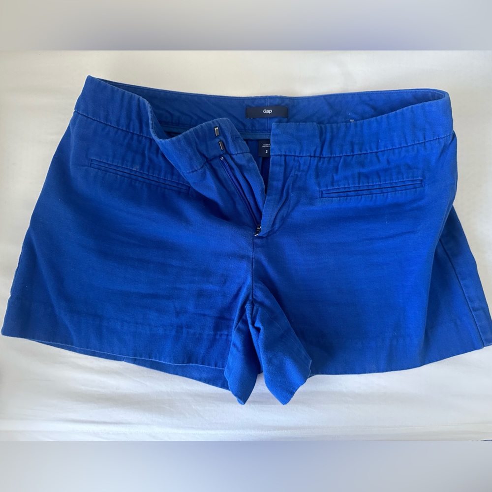 Gap Chino Shorts in Royal Blue